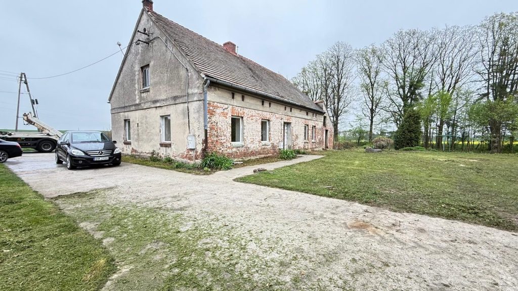 Dom z dużą działką w Gorzowie Śląskim