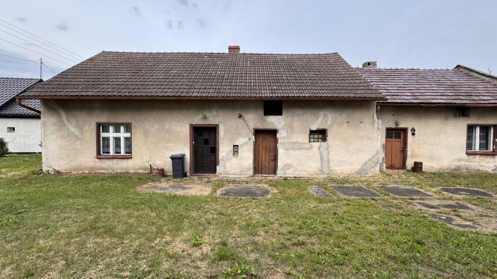 Dom do remontu z dużą działką – Węgry, gm. Turawa, ul. Opolska