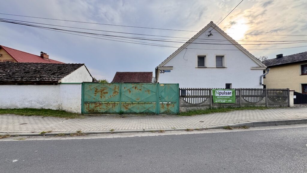 Na sprzedaż dom do remontu lub rozbiórki z działką 2267 m²