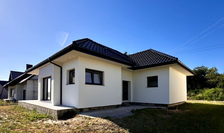 Dom na sprzedaż | 134,5 m2 | 7,64 a | Dębska Kuźnia