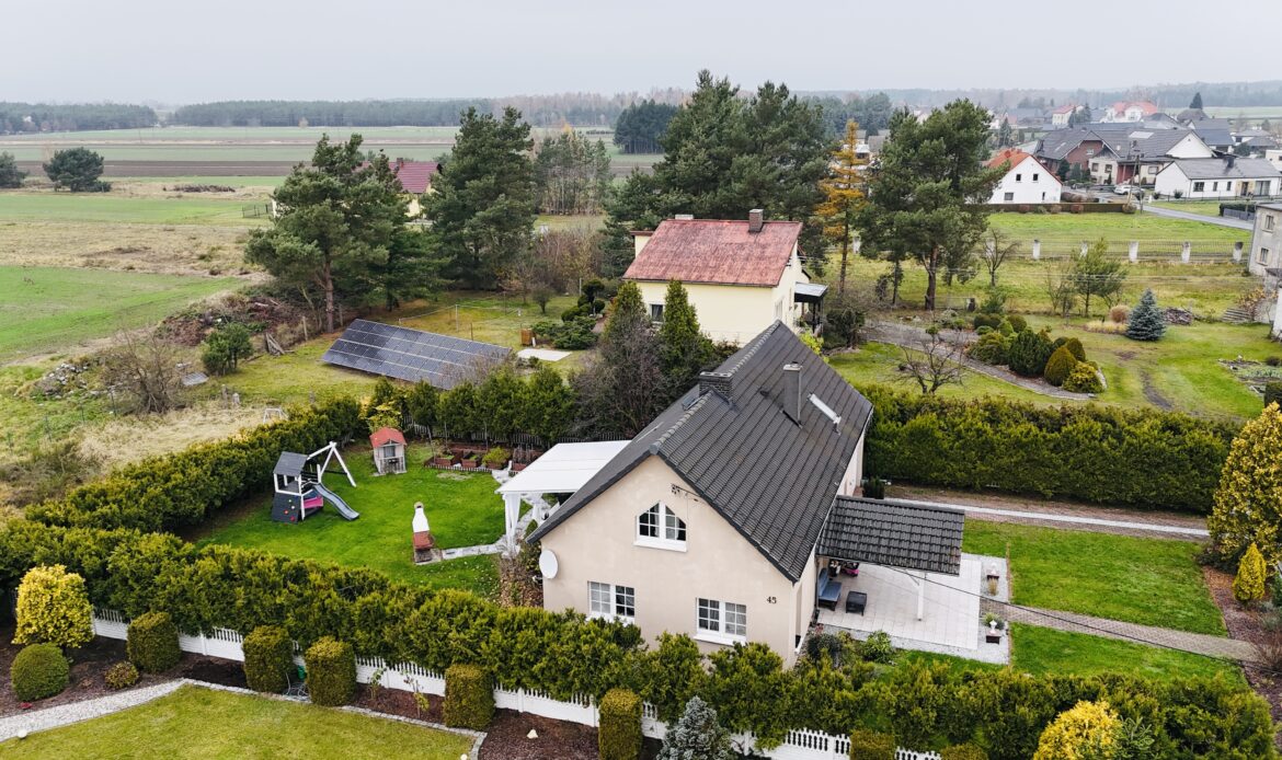 Dom z dużą działką 1800 m² w spokojnej okolicy| 112 m² + garaż 40 m² | Chróścice k. Opola