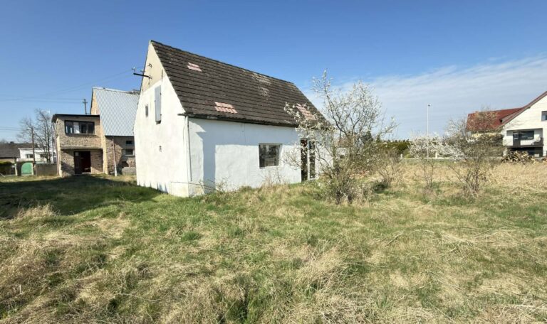 Działka z budynkiem na sprzedaż | 3351 m2 | Opole – Czarnowąsy